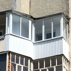 Остекление углового балкона